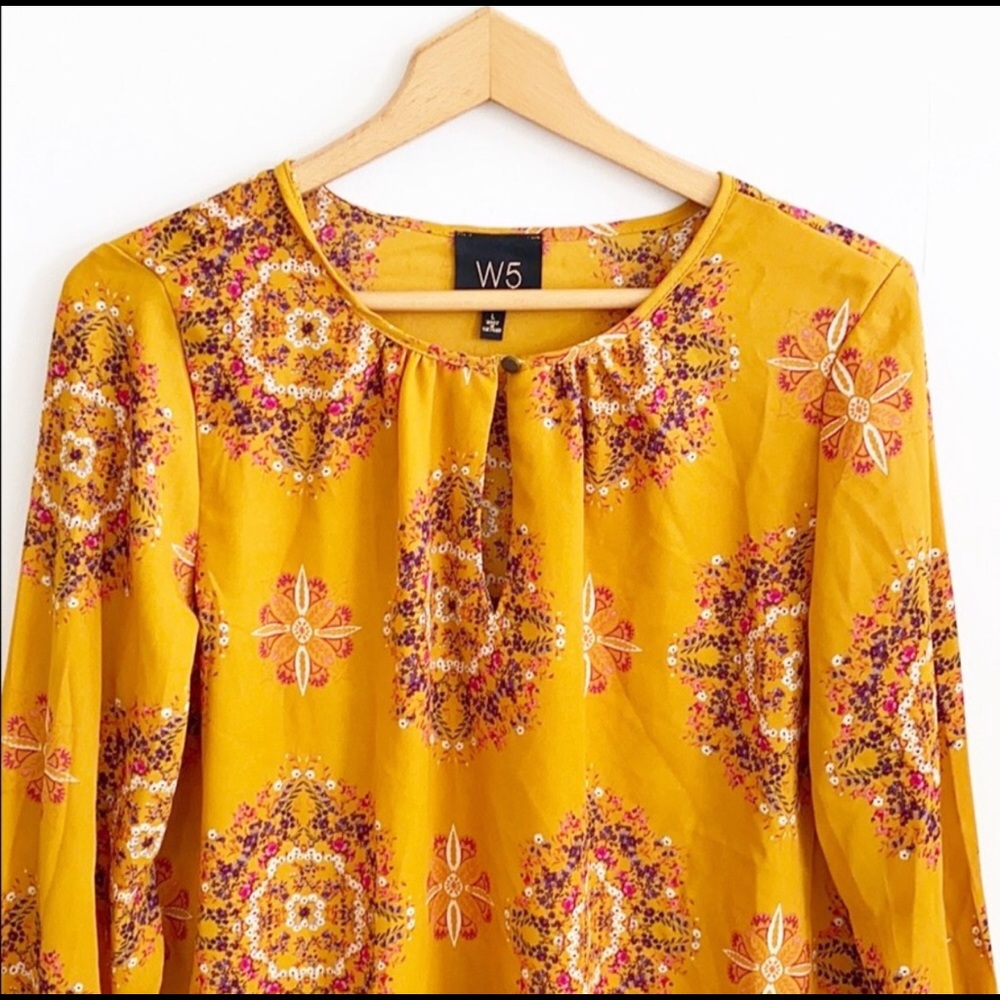 W5 💛🧡🤎Mustard print blouse - Picture 2 of 9